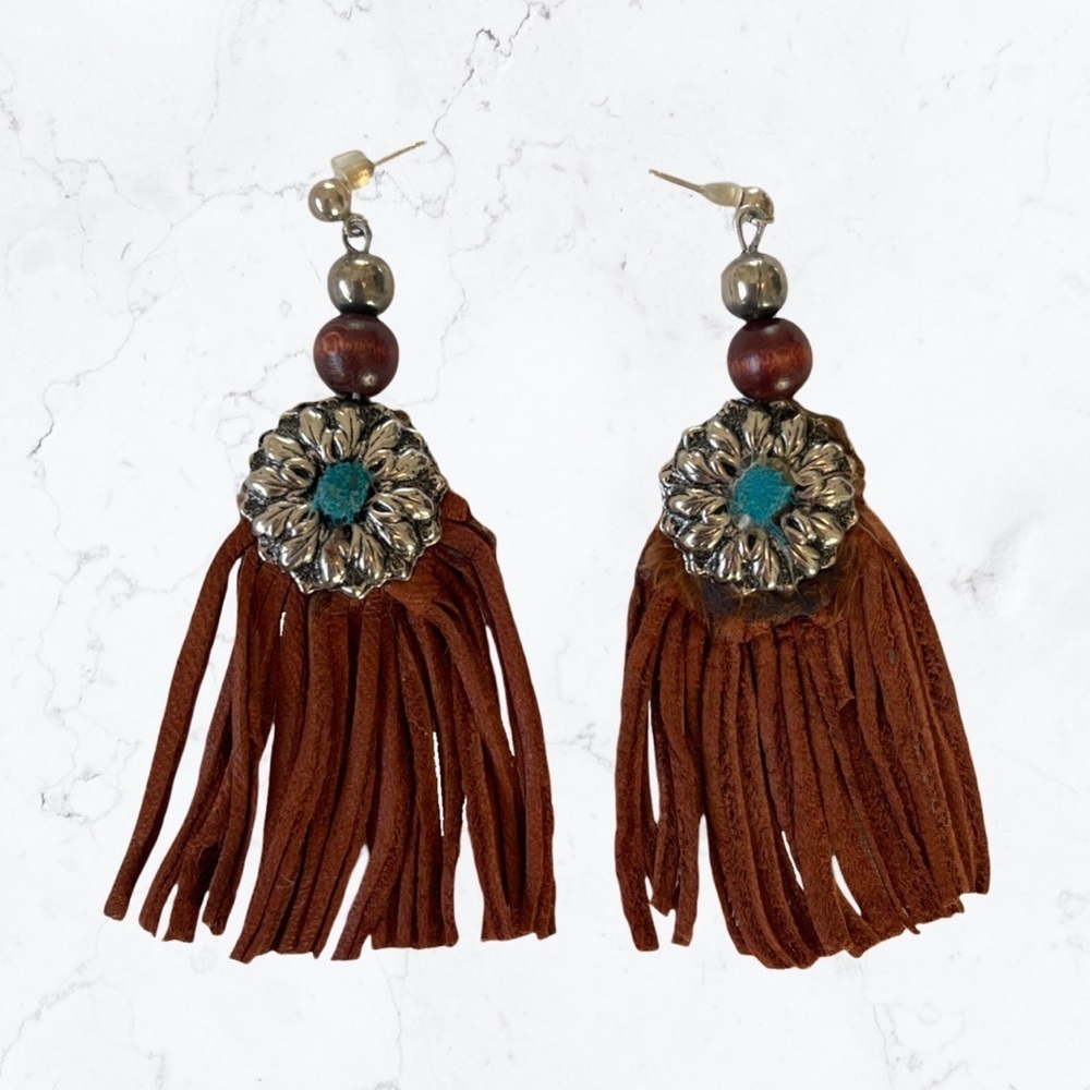 Santa Fe New Mexico Navajo Brown Leather Drop Earrings - Picture 4 of 11